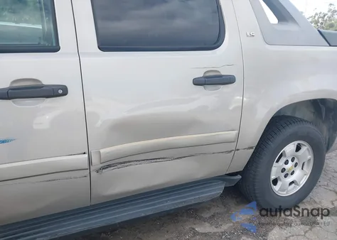 2009 Chevrolet Avalanche 1500 Ls z USA, uszkodzony, nr VIN 3GNEC12009G201672